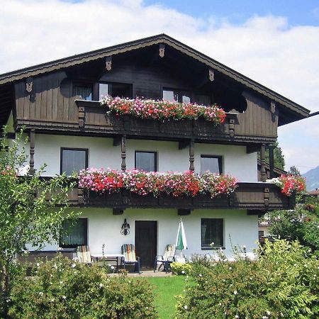 Splendid Apartment In Fugen Near Ski Area Uderns Buitenkant foto